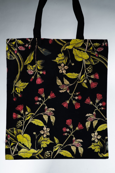 Wawelska torba z motywem kwiatów maliny